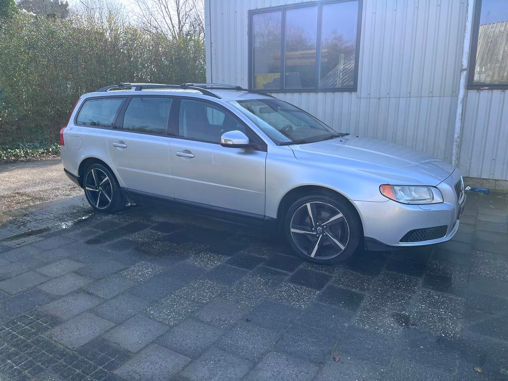 Volvo V70 2.0 2009 Grijs, Auto's, Automaat, 145 pk, 4 cilinders, Stationwagon