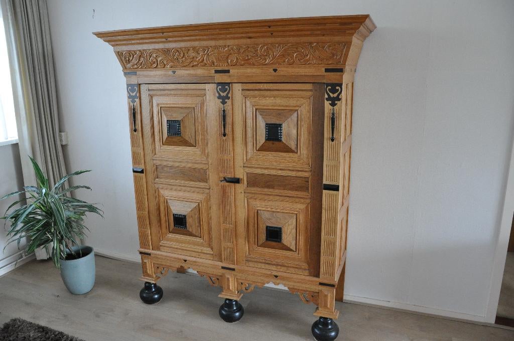 Prachtige staande licht eiken broodkast, Ophalen, Gebruikt