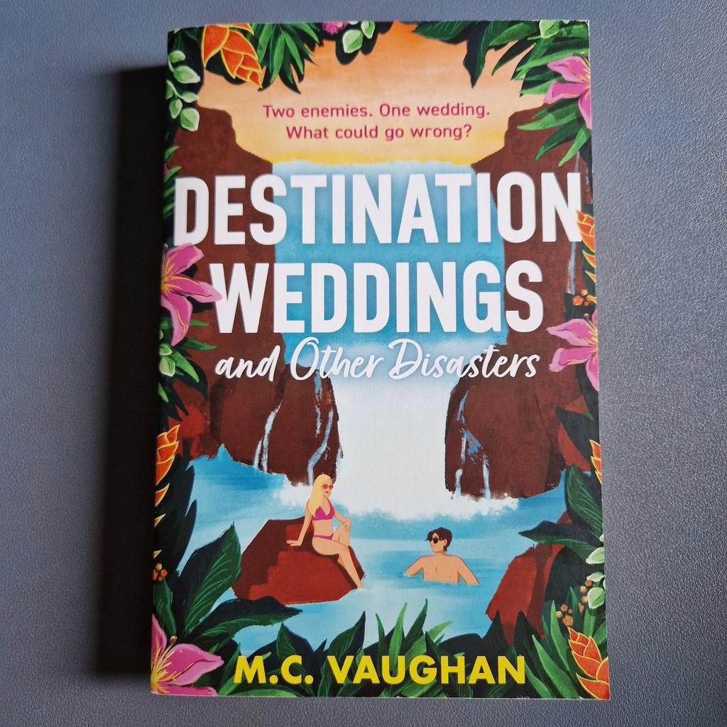 Destination Weddings and Other Disasters - M.C. Vaughan, Ophalen of Verzenden, Zo goed als nieuw, M.C. Vaughan, Wereld overig