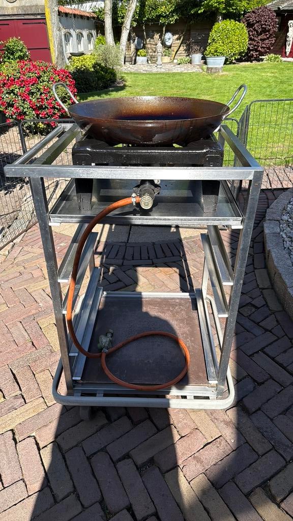Buitenkeuken. Braadpan op wielen, Tuin en Terras, Ophalen of Verzenden, Zo goed als nieuw