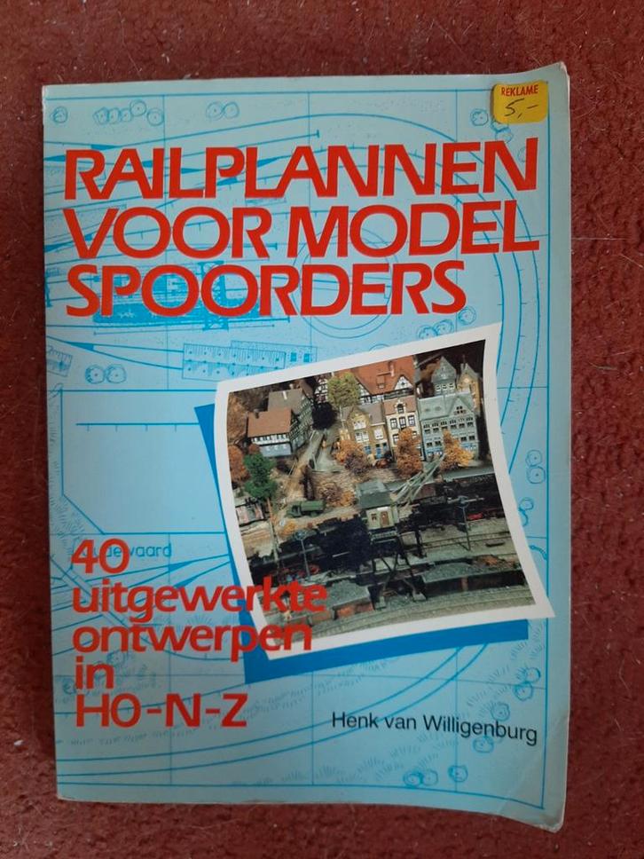 Trein boeken., Boeken, Vervoer en Transport, Zo goed als nieuw, Trein, Ophalen of Verzenden