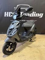 Piaggio Zip 2019 Brom Agaath Grijs Vol Opties 3MND GARANTIE, Fietsen en Brommers, Scooters | Piaggio, Ophalen, Maximaal 45 km/u