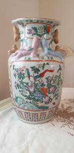Antieke Chinese Vaas met Vogel- en Bloemenmotief, Ophalen