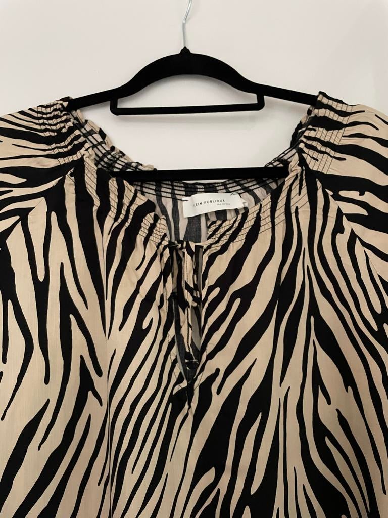 Plein Publique Blouse Goud Zwart Print Maat 42, Kleding | Dames, Ophalen of Verzenden, Zo goed als nieuw, Maat 42/44 (L), Zwart