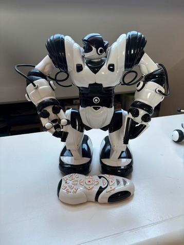 Grote mechanische Robot met AB  beschikbaar voor biedingen