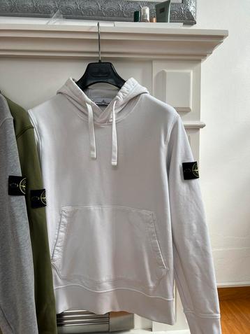Stone Island | White Hoodie | Size S beschikbaar voor biedingen