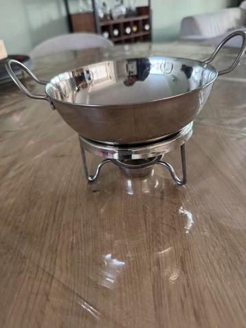 Saus schaaltje beschikbaar voor biedingen