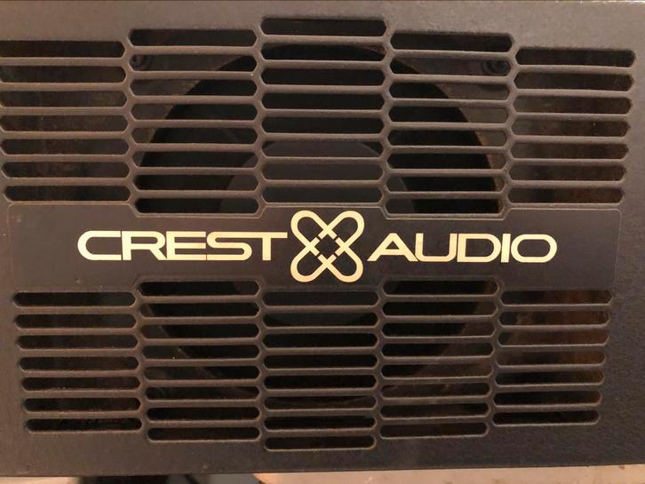 Crest Audio V1100, Muziek en Instrumenten, Versterkers | Keyboard, Monitor en PA, Zo goed als nieuw, 500 tot 1000 watt, Ophalen