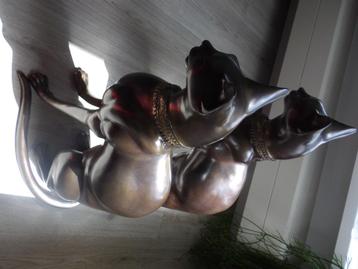 2 farao Egyptische bronzen katten in prachtige staat beschikbaar voor biedingen