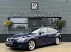 BMW 5-serie Touring 523i | Youngtimer | Beige Leer | Head up, Achterwielaandrijving, Gebruikt, Blauw, Leder