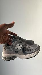 Kids new balance maat 28, Kinderen en Baby's, Kinderkleding | Schoenen en Sokken, Ophalen, Zo goed als nieuw, Jongen of Meisje