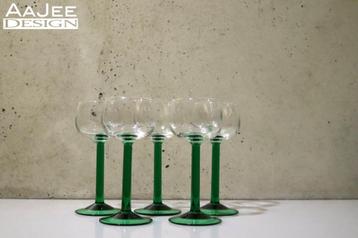 5 Vintage Luminarc wijnglazen – Groen been en voet  beschikbaar voor biedingen