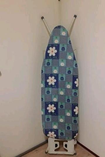 Strijkplank beschikbaar voor biedingen