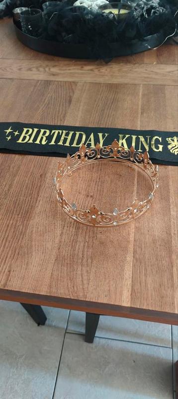 Gouden Kroon & Birthday King Banner - Verjaardag beschikbaar voor biedingen