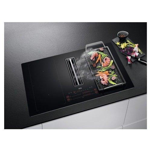 AEG CDE8475SCB Kookplaat met afzuiging (nieuw in doos), Witgoed en Apparatuur, Kookplaten, Nieuw, Inbouw, Inductie, 4 kookzones