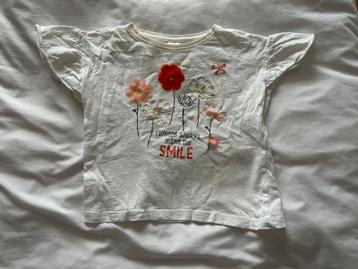 Shirtje maat 98/104 beschikbaar voor biedingen