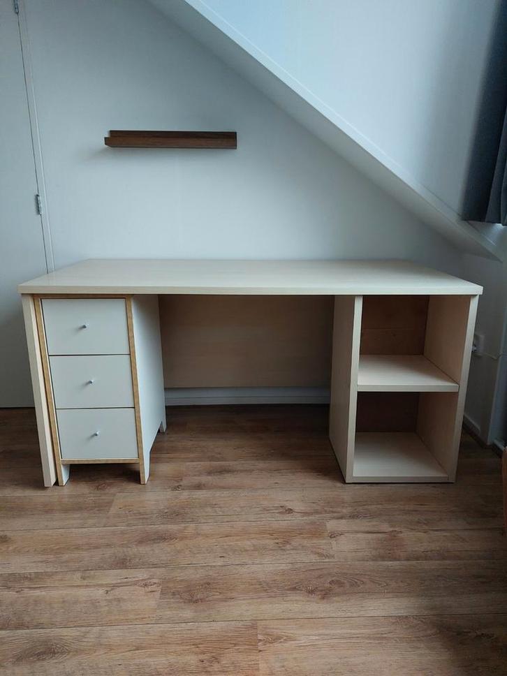 Groot, stevig bureau (150x75x75 cm), Huis en Inrichting, Bureaus, Gebruikt, Bureau, Ophalen