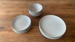 Ikea 6-persoons grijs servies, Huis en Inrichting, Ophalen, Zo goed als nieuw, Overige stijlen, Bord(en)