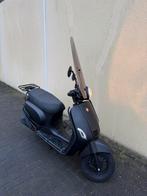 La Souris scooter - Bouwjaar 2023 - Weinig kilometers!, Fietsen en Brommers, Snorfietsen en Snorscooters, Zo goed als nieuw, Benzine