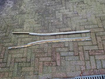 Dorpel strips voor Mercedes W113 Pagode beschikbaar voor biedingen