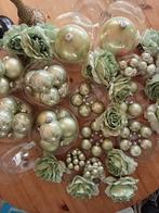 **Grote partij Pistache Groene KERSTballen en rozen, Ophalen, Gebruikt