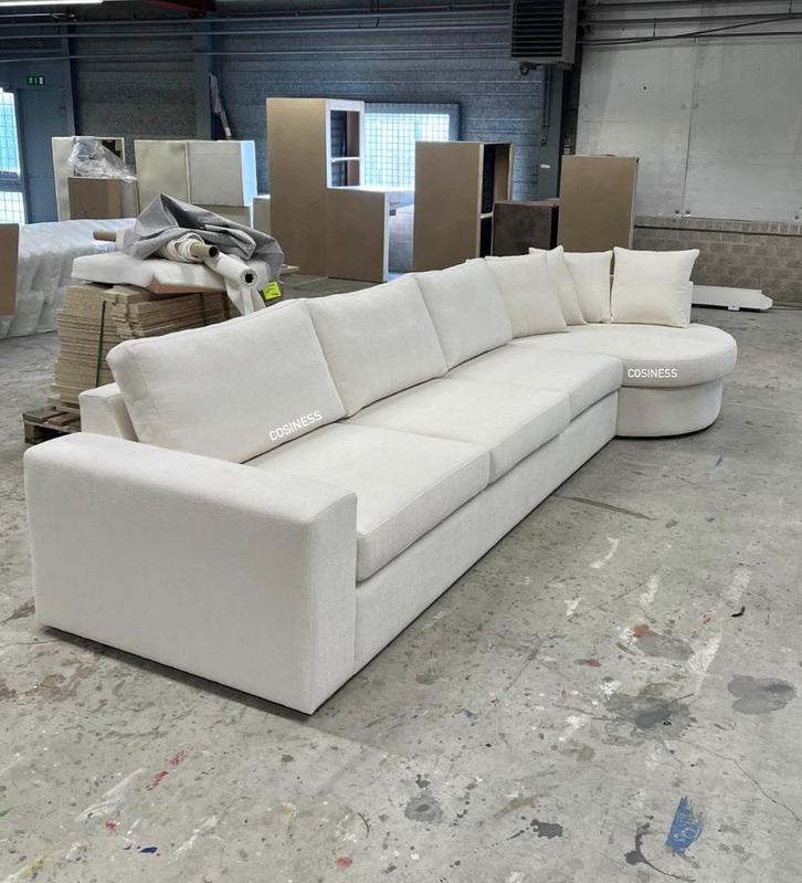 Maatwerk bank met ronde lounge/eigenfabriek/eichholtz style, Huis en Inrichting, Banken | Bankstellen, Nieuw, Hoekbank, Overige maten