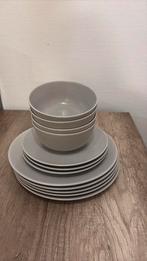 Gratis borden, schaaltjes van ikea, Antiek en Kunst, Antiek | Servies compleet, Ophalen of Verzenden