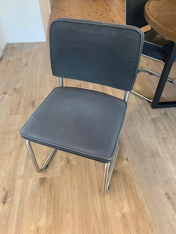 4 Zuiver Stoelen - 3 Goed, 1 Opknapper beschikbaar voor biedingen