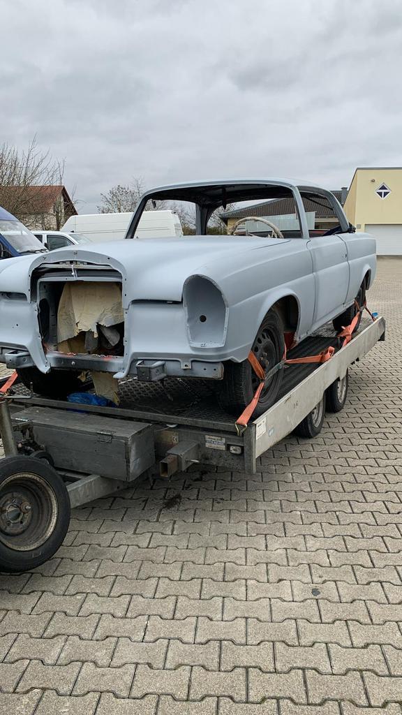 Mercedes W111 mooi project, Auto-onderdelen, Carrosserie en Plaatwerk, Bumper, Voor, Ophalen