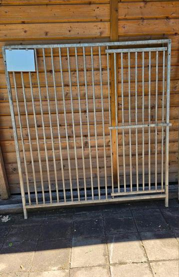 Partij kennel hekken / kennelpanelen 23 stuks beschikbaar voor biedingen