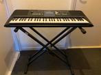 Yamaha keyboard + standaard, Muziek en Instrumenten, Keyboards, Ophalen of Verzenden, Zo goed als nieuw, 61 toetsen, Yamaha