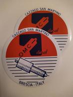 Twee stickers. OMC diesel.  Cazzago San Martino. Brescia Ita, Verzamelen, Stickers, Ophalen of Verzenden, Zo goed als nieuw