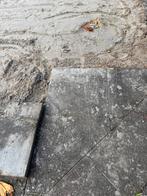 Gratis Beton tegels 60 bij 60 en 6 cm dikte, Tuin en Terras, Tegels en Klinkers, Ophalen, Zo goed als nieuw, Beton, Terrastegels
