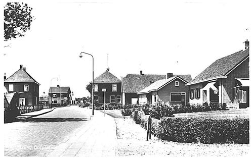 963423	Ingen	Gld	jun 1970 Dorpsstraat	Mooie Oude kaart onbes, Verzamelen, Ansichtkaarten | Nederland, Ongelopen, Gelderland, 1960 tot 1980