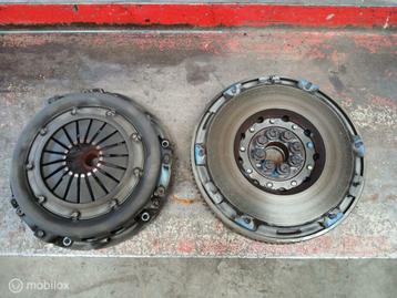 DMF Vliegwiel Land Rover Discovery 2 Defender TD5 Koppeling beschikbaar voor biedingen