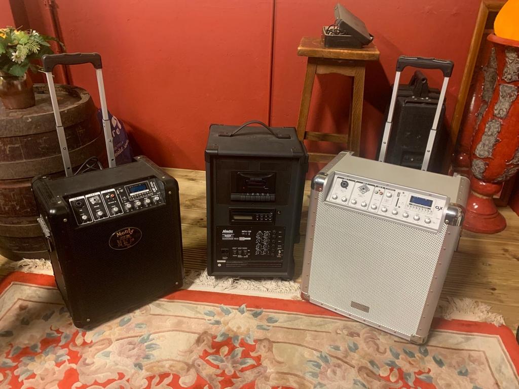 Diverse /accu versterkers, Ophalen, Gebruikt, Minder dan 500 watt, Keyboardversterker