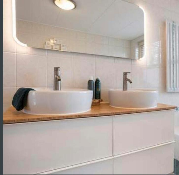 Volledig badkamer meubel 2 bakken, Huis en Inrichting, Badkamer | Badkamermeubels, Gebruikt, Wastafelkast, Minder dan 100 cm, 100 tot 150 cm
