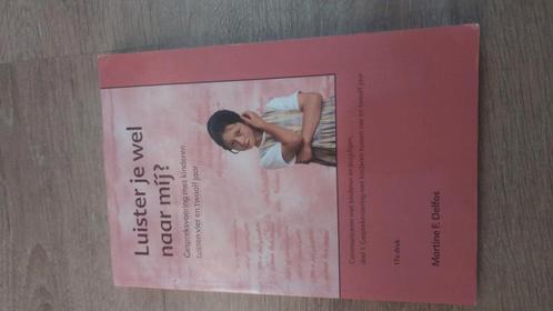 Martine Delfos - Luister je wel naar mij?, Boeken, Wetenschap, Zo goed als nieuw, Ophalen of Verzenden