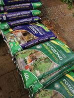 Super kwaliteit potgrond in grote zakken 40L vanaf €5,95!!, Ophalen, Potgrond