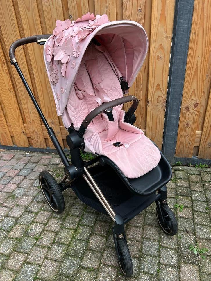 Cybex, Priam, zeer compleet., Kinderen en Baby's, Kinderwagens en Combinaties, Gebruikt, Kinderwagen, Overige merken, Met autostoeltje