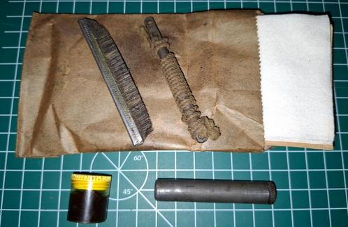 WWII - US - M1/M1A1 Carbine Cleaning Set (1), Verzamelen, Militaria | Tweede Wereldoorlog, Landmacht, Overige typen, Amerika, Verzenden