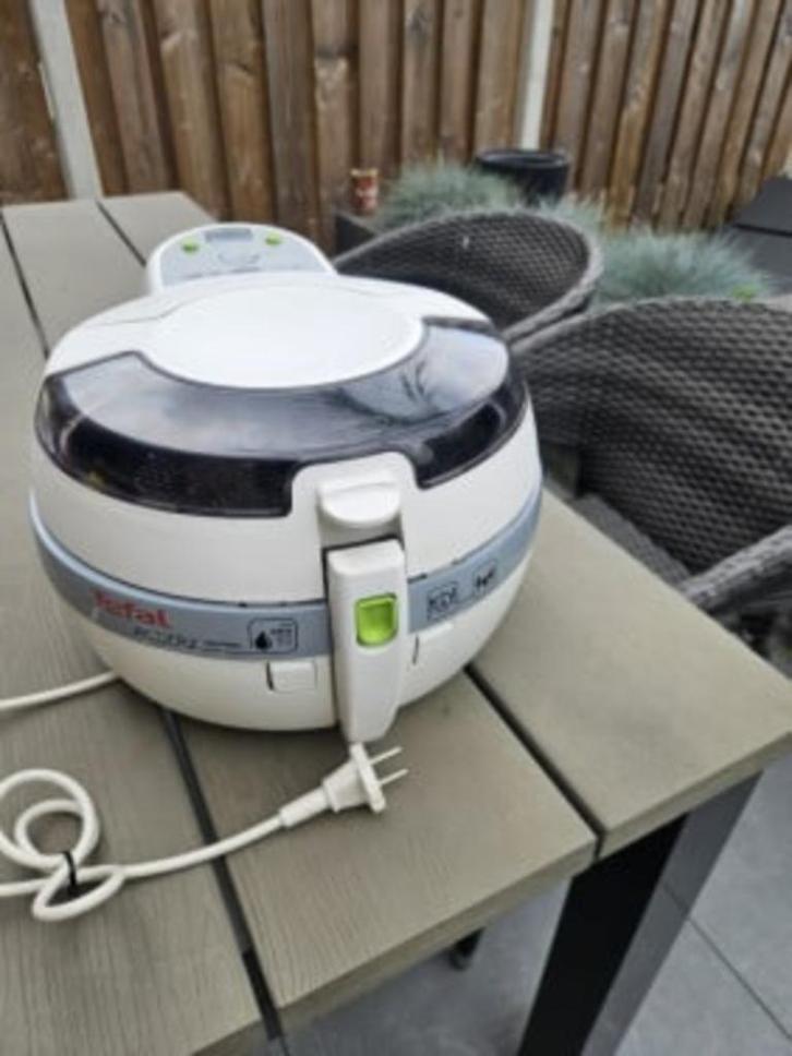 Zgan werkende Tefal ActiFry Original heteluchtfriteuse, Witgoed en Apparatuur, Airfryers, Zo goed als nieuw, Airfryer XL, 1500 gram of meer
