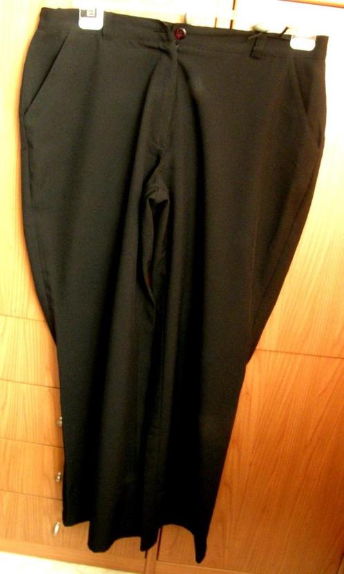 Prachtige Femminino broek maat 48, Kleding | Dames, Broeken en Pantalons, Zo goed als nieuw, Maat 46/48 (XL) of groter, Verzenden