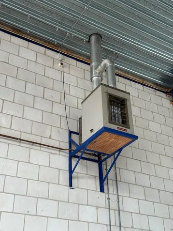 Universum Kachel - Werkplaats/Garage Verwarming beschikbaar voor biedingen