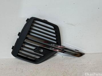 Volvo XC60 II Facelift rechter mistlamp kapje rechts beschikbaar voor biedingen