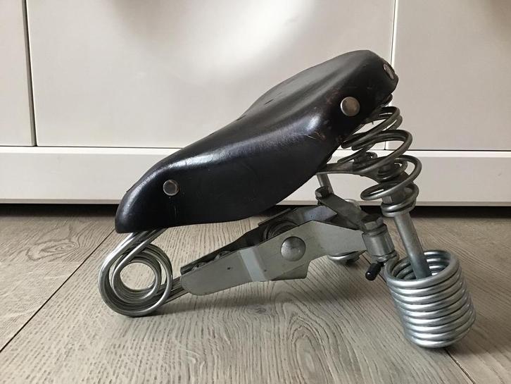 In perfecte staat Lepper Primus heren zadel leder 7 dames, Fietsen en Brommers, Fietsonderdelen, Gebruikt, Algemeen, Zadel, Ophalen of Verzenden