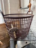 Brocante ijzeren aardappelmand, Ophalen