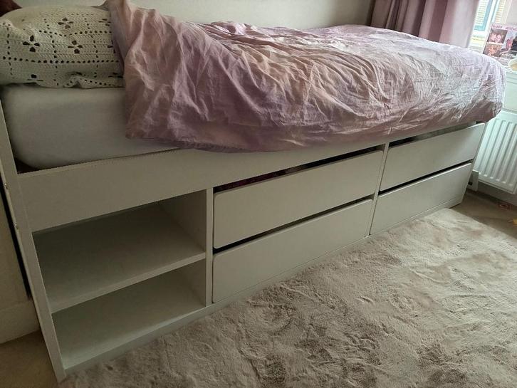 IKEA SLÄKT bedframe, Huis en Inrichting, Slaapkamer | Bedden, Zo goed als nieuw, Eenpersoons, 140 cm, 200 cm, Hout, Wit, Ophalen