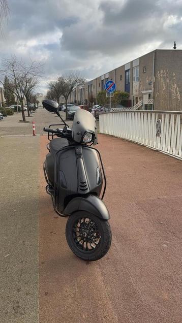 E5 Vespa 50cc beschikbaar voor biedingen