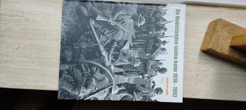 Nederlandse Stalen Helm 1916-1992 ww2 ww2 tweede wereldoorlo, Boeken, Oorlog en Militair, Gelezen, Landmacht, 1945 tot heden, Ophalen of Verzenden